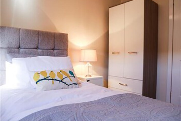 Room 11 of 26
