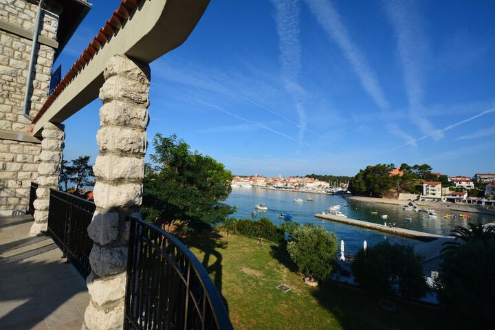 Hotel View 93 of 96