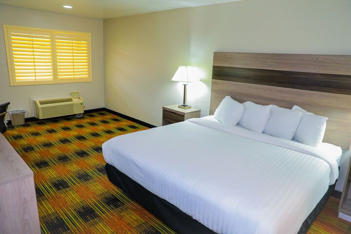 Room 7 of 34