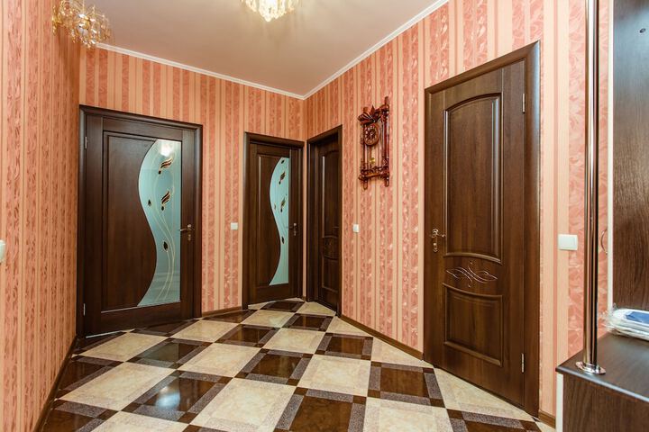 Room 9 of 62
