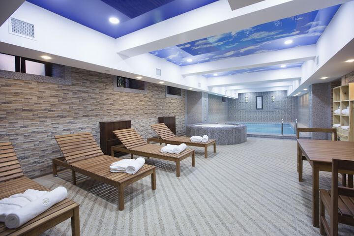 Hotel 85 of 86