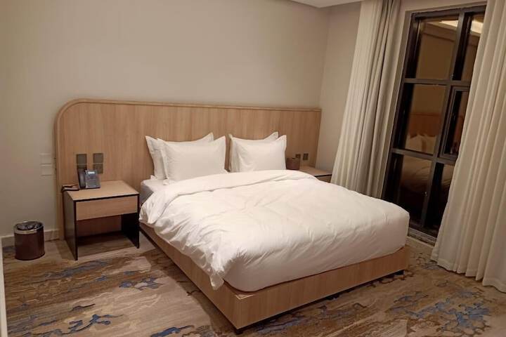 Room 10 of 36