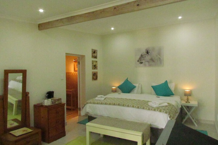 Room 4 of 30