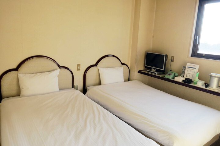 Room 12 of 45