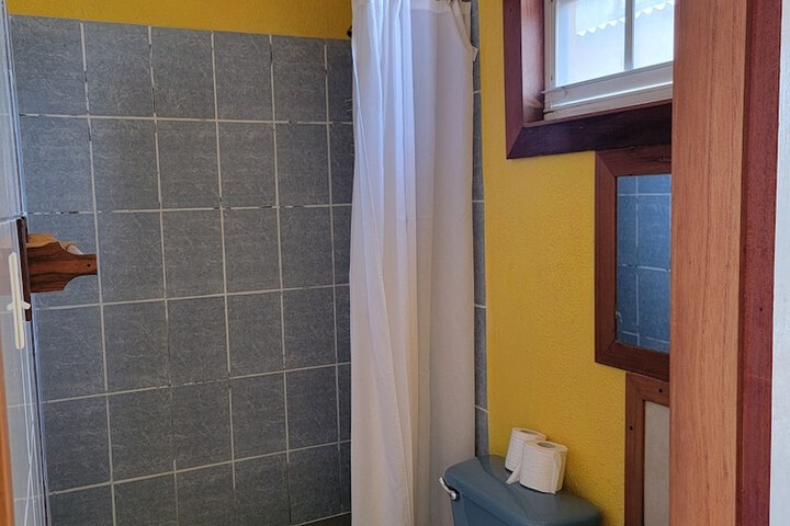 Room 16 of 30