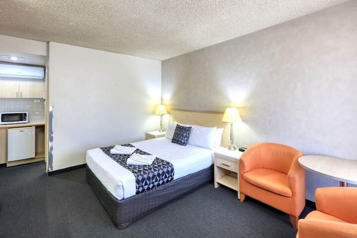Room 12 of 29
