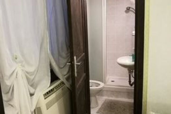 Room 5 of 22