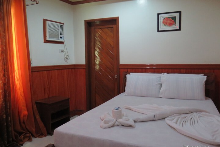 Room 12 of 51