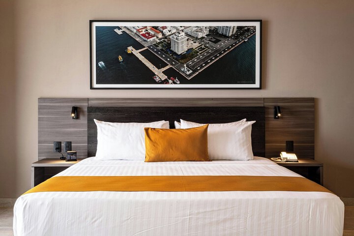 Room 20 of 69