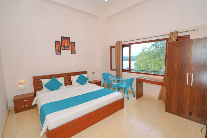Room 20 of 53