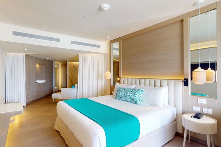 Room 38 of 271