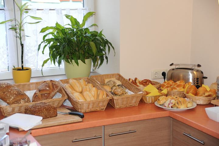 Breakfast/Coffee Service 40 of 49