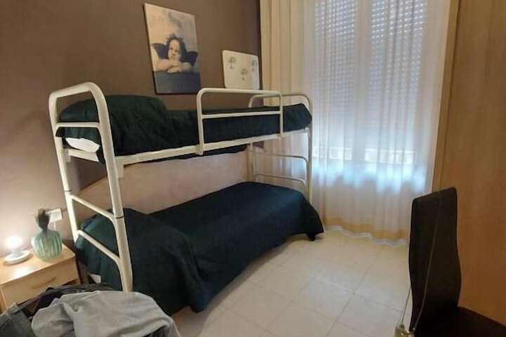 Room 8 of 22