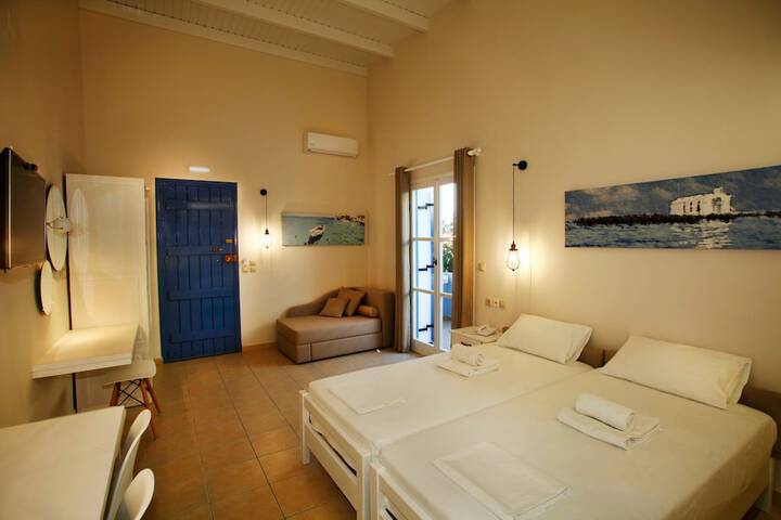 Room 4 of 49