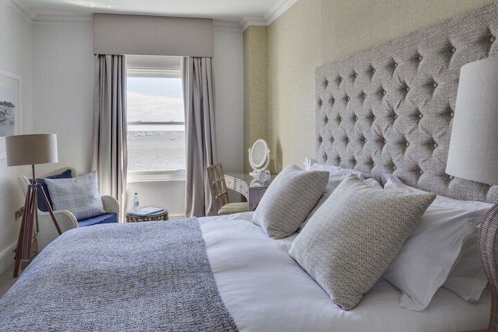 Room 4 of 70