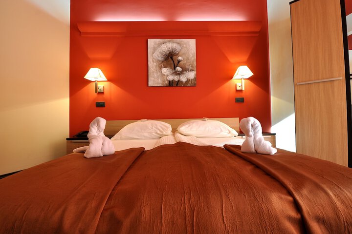 Room 15 of 55