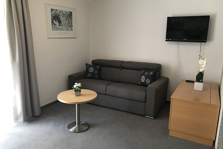 Room 37 of 82