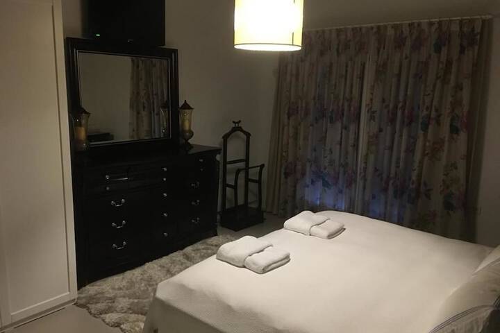 Room 5 of 25