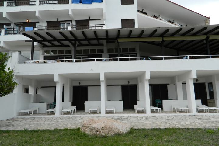 Hotel 69 of 78