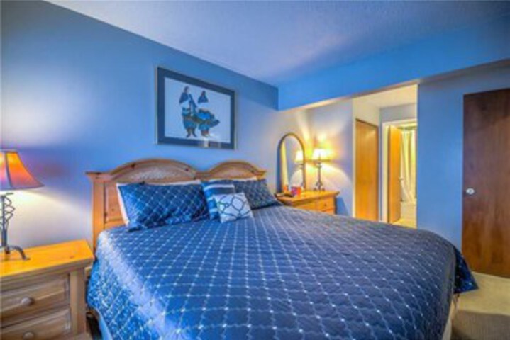 Room 42 of 61