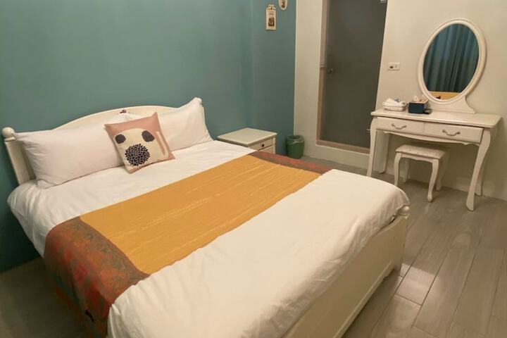 Room 16 of 36