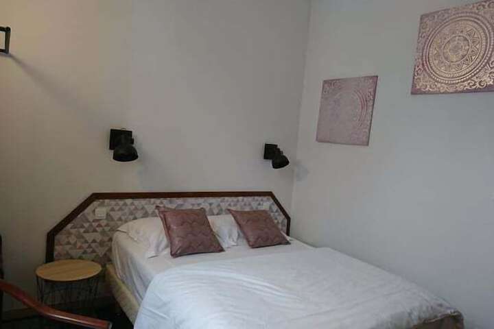 Room 35 of 71
