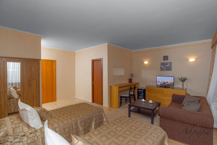 Room 11 of 85