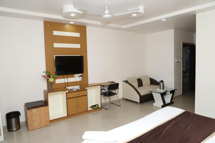 Room 20 of 34