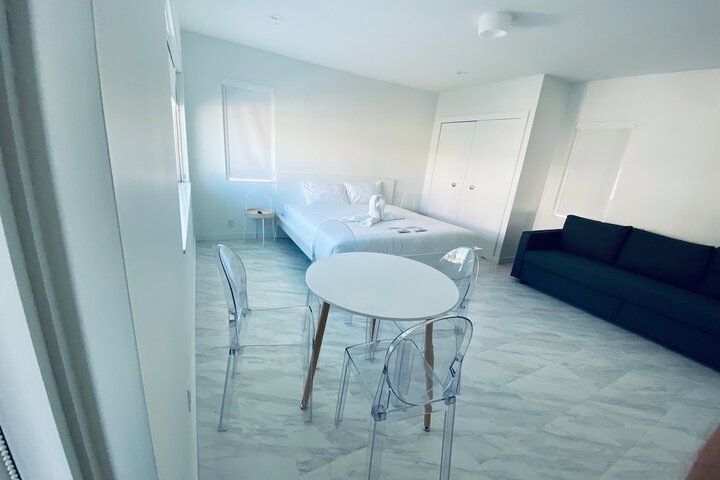 Room 76 of 174