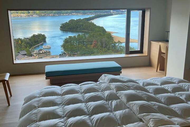 Room 28 of 72