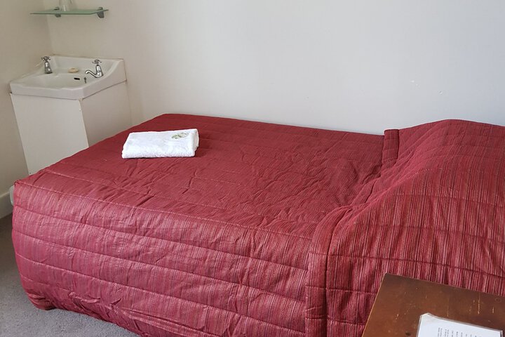 Room 5 of 29