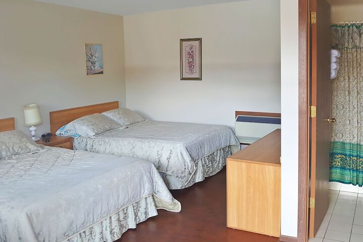 Room 10 of 22