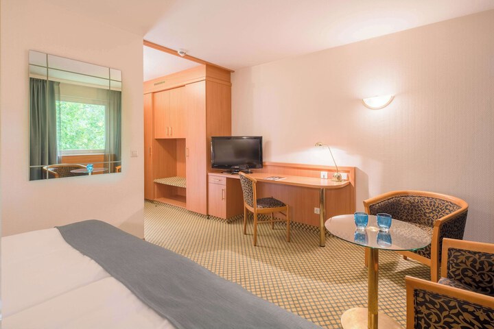 Room 13 of 55