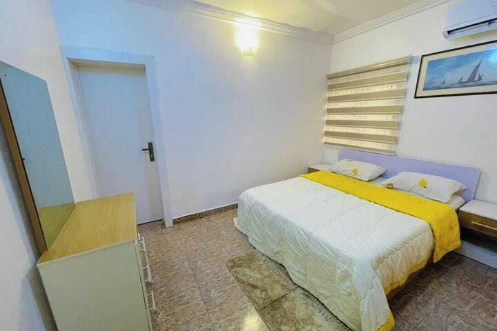 Room 3 of 33