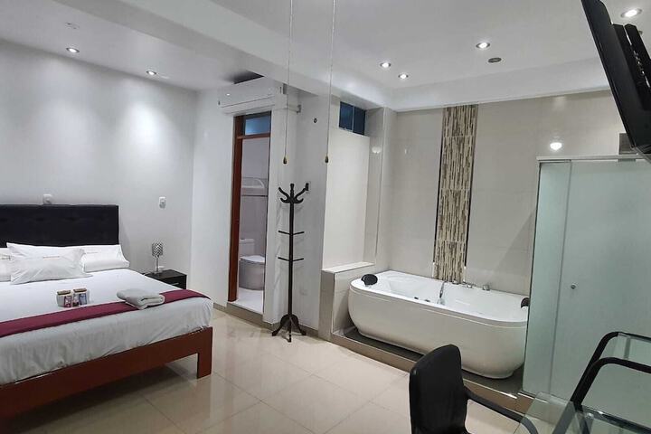 Room 8 of 19