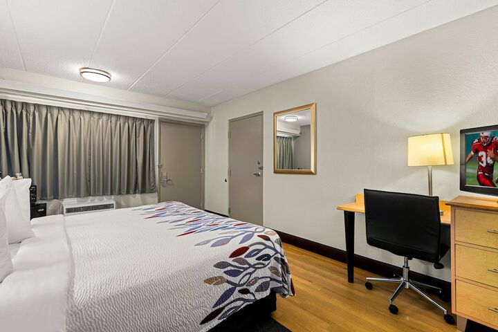 Standard | King Bed (17 of 26)