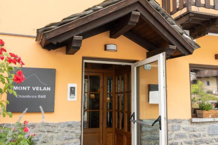 Mont Velan Chambres & Restaurant