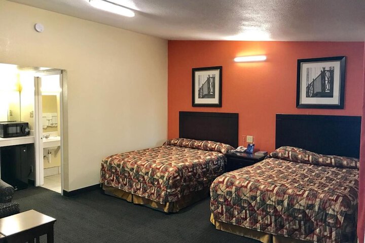 Room 16 of 26