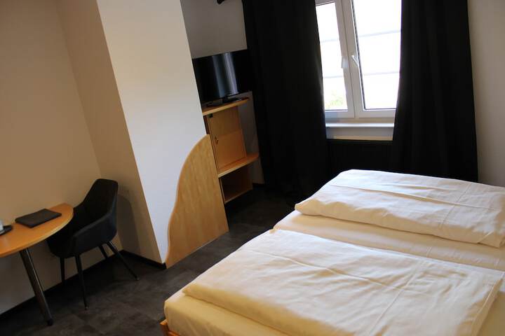 Room 9 of 51