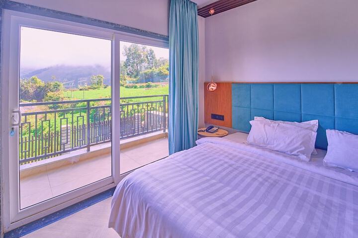 Room 27 of 100