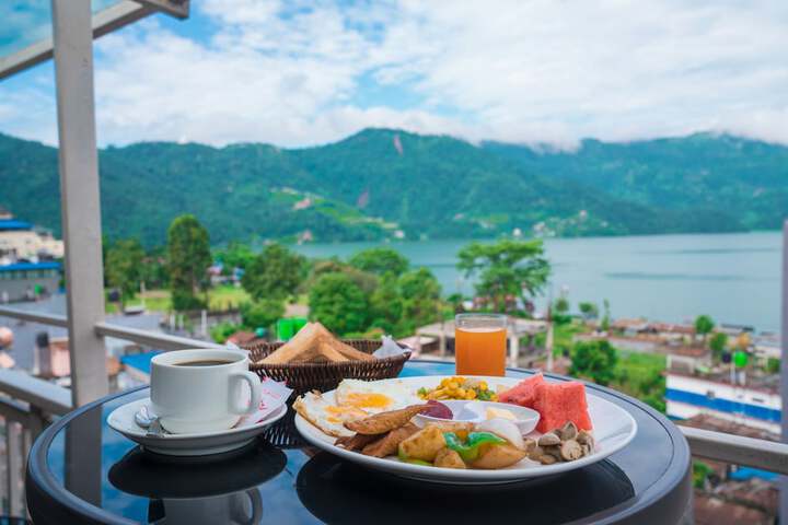 Breakfast/Coffee Service 23 of 25