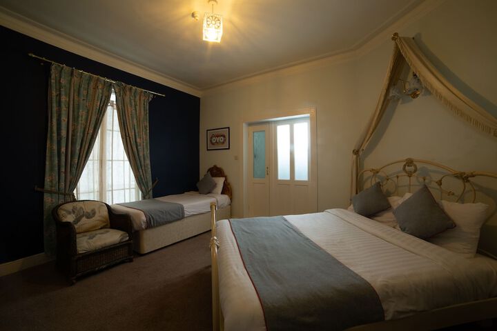 Room 17 of 48
