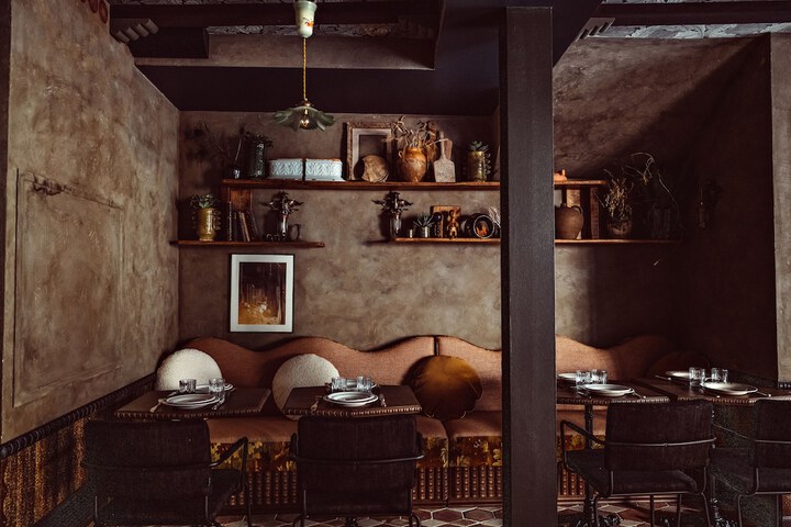 Dining 21 of 38