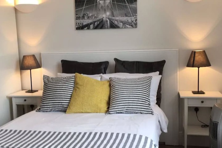 Room 62 of 80