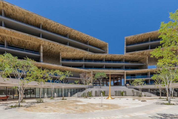 Solaz Signature Suites