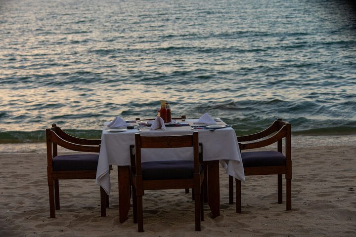 Dining 39 of 66