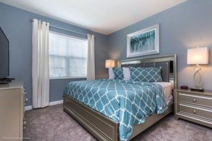 Room 7 of 25
