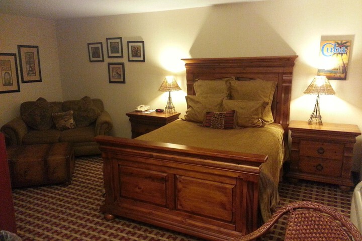 2 Queen Beds (3 of 10)