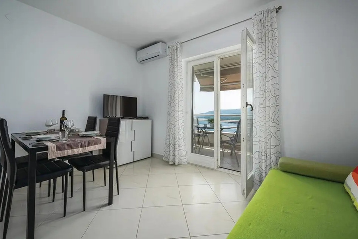 Room 2 of 15
