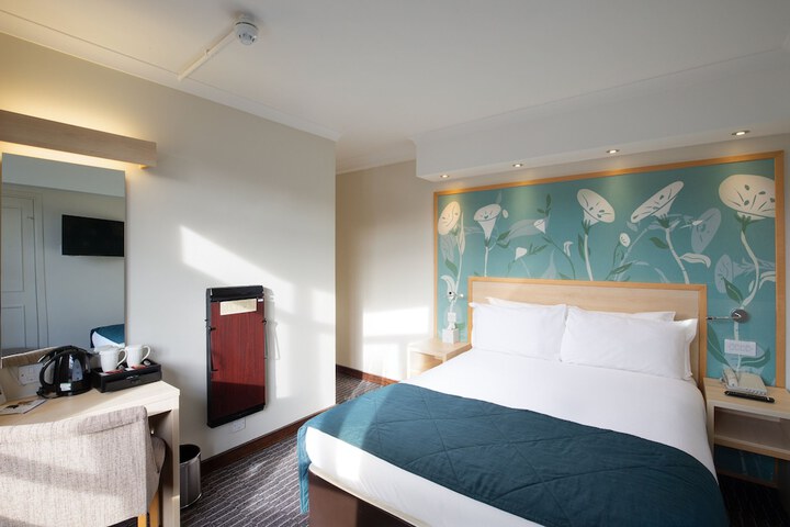 Room 15 of 89